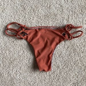 NOWT ACACIA Swimwear Molokini Bottoms - Ling Ming Hui - Large